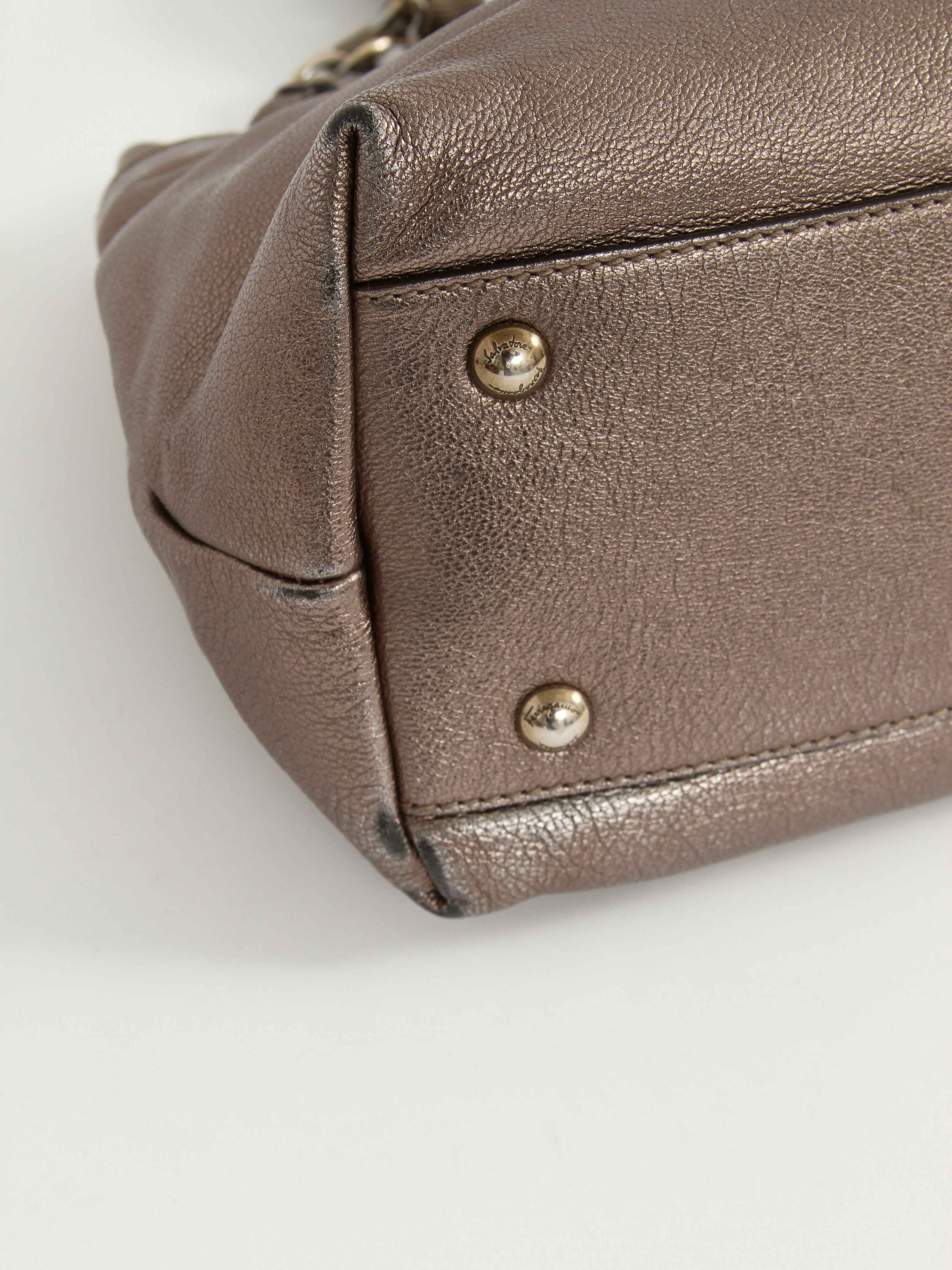 Salvatore Ferragamo Leather Bag 16