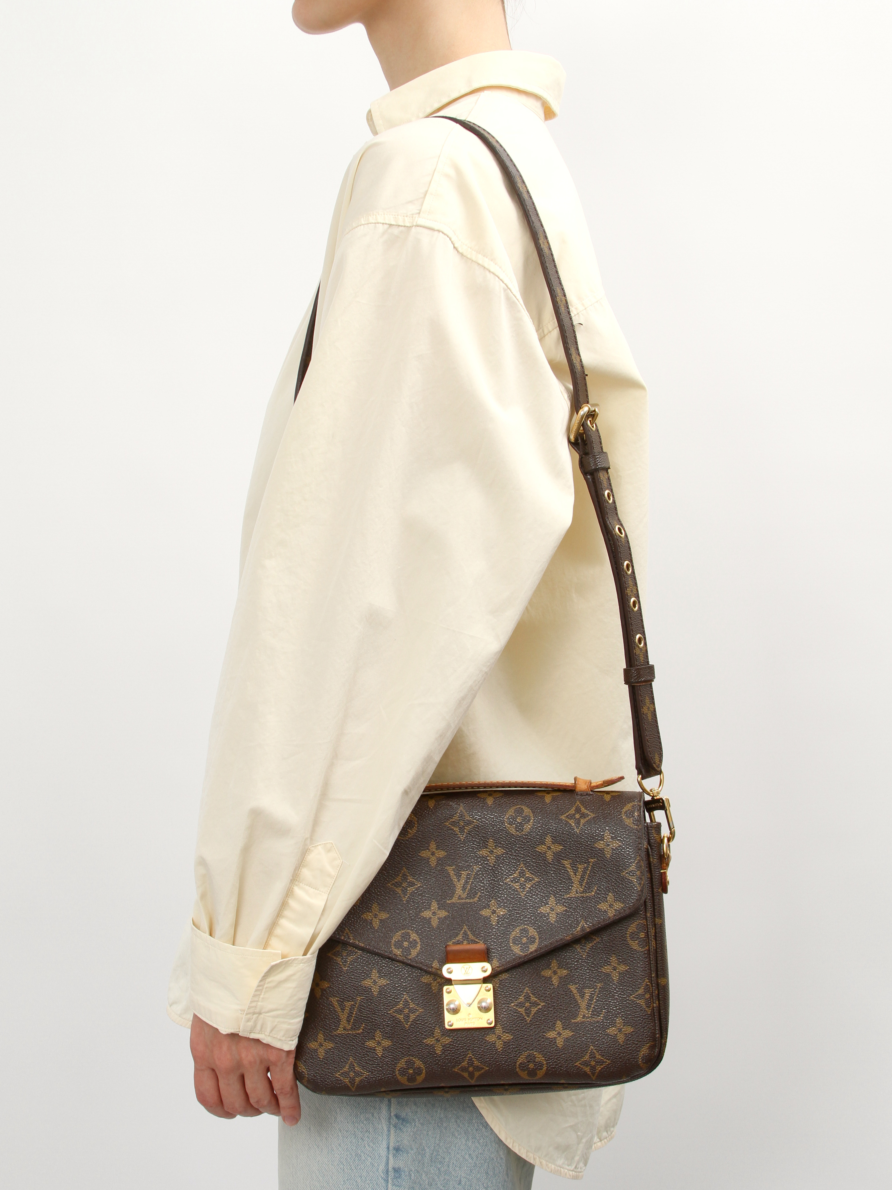 Louis Vuitton Pochette Metis 1