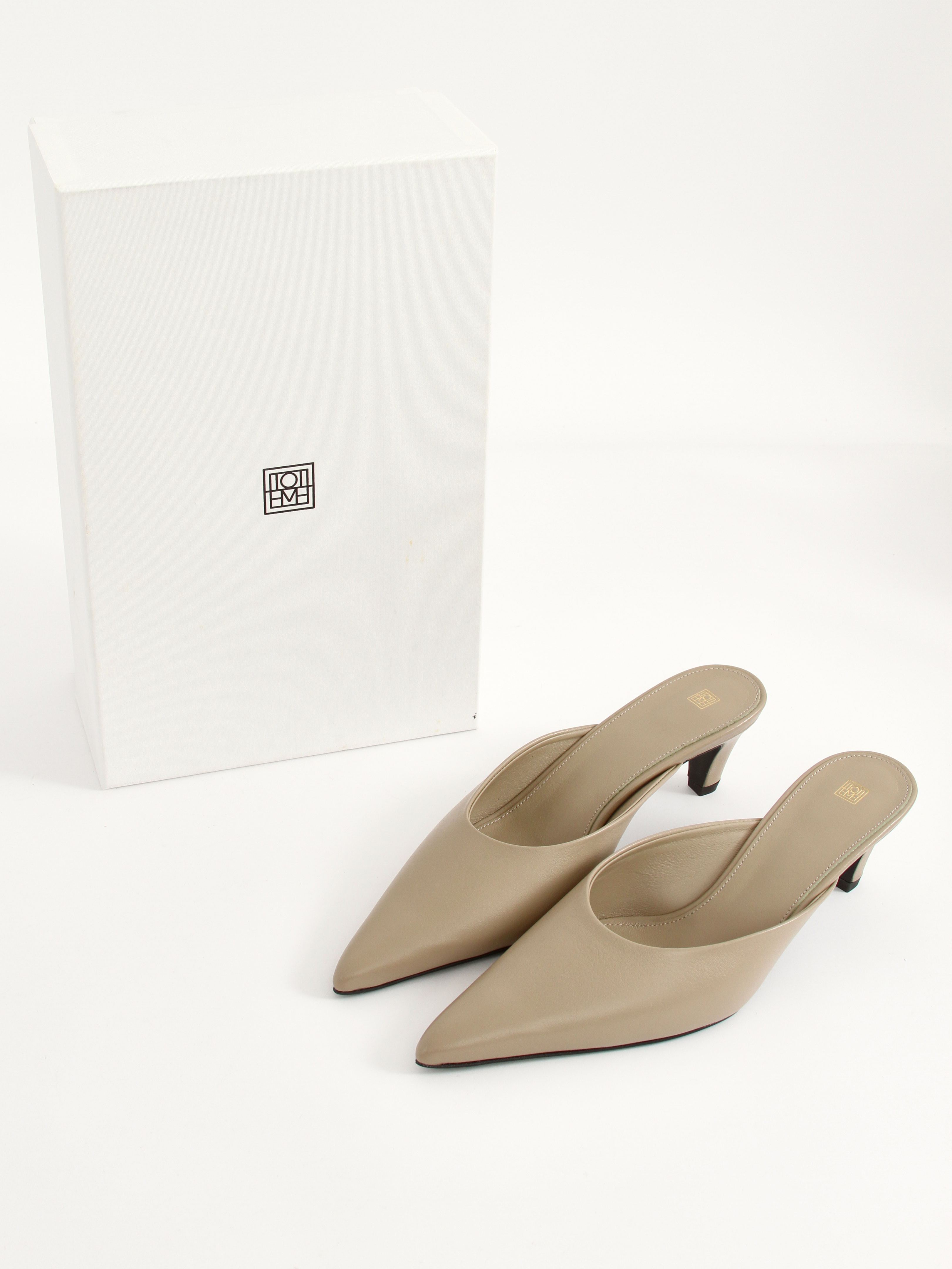 Toteme Shoes 38 10