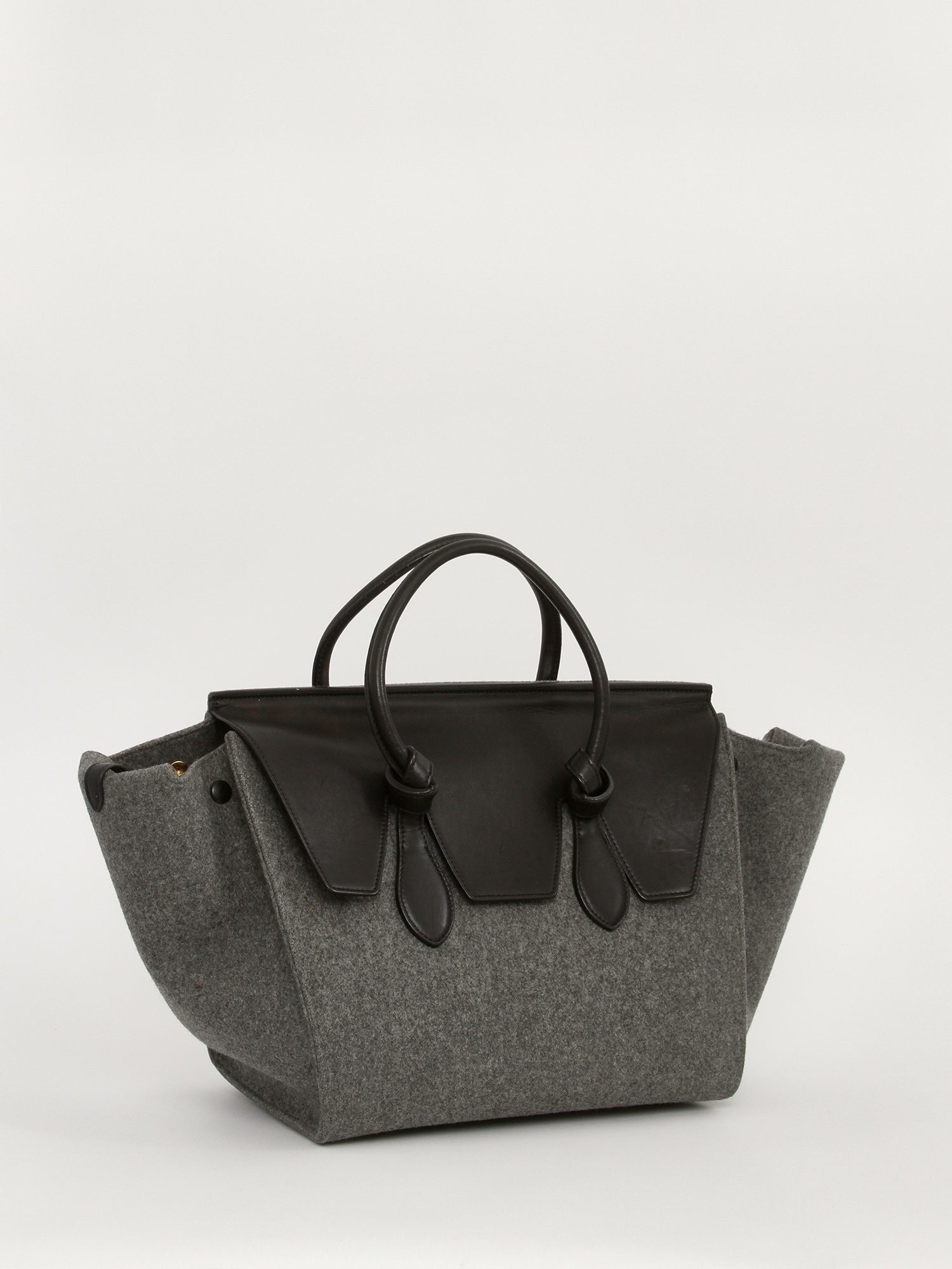 Celine Tie 2
