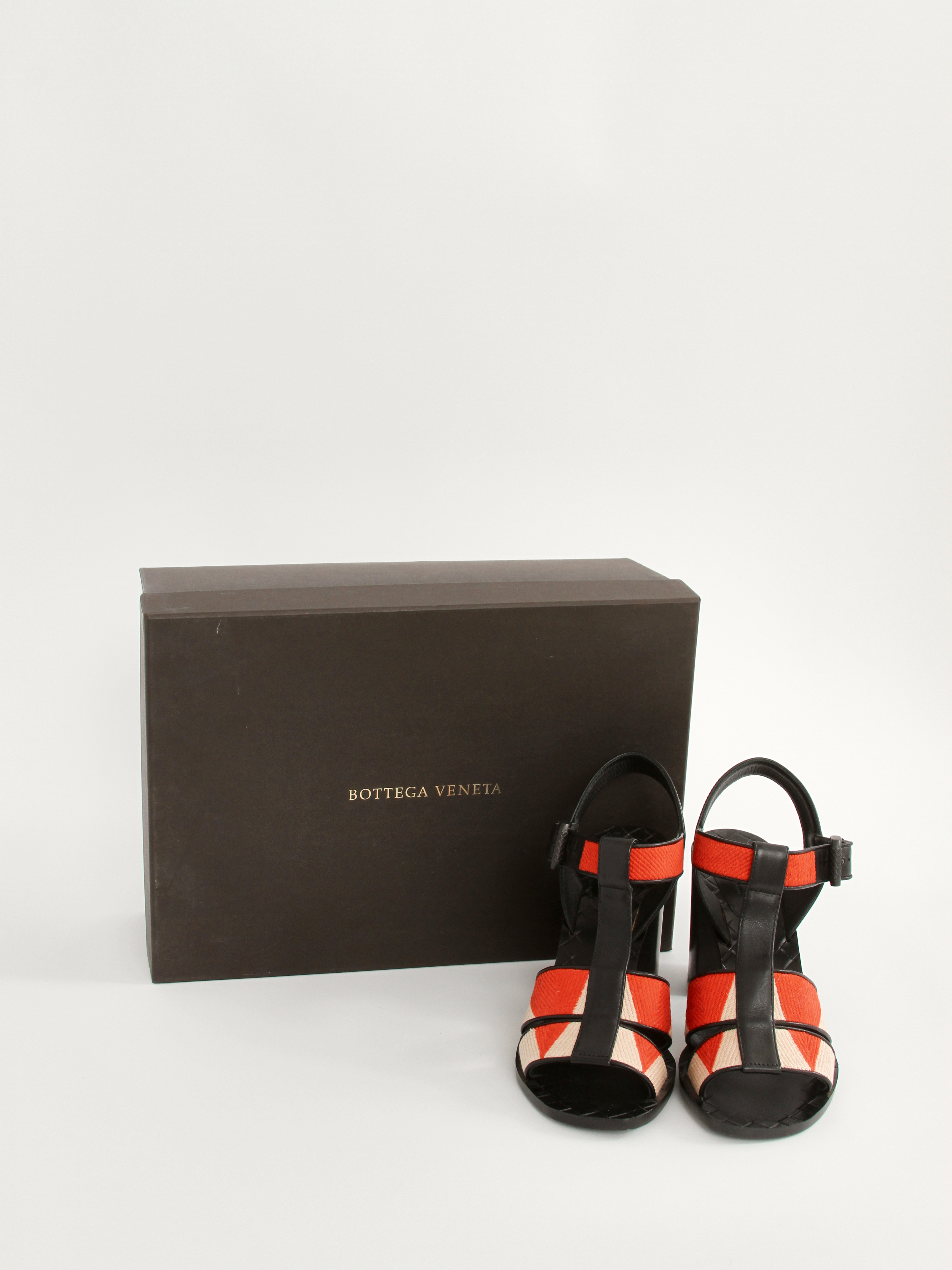 Bottega Veneta Shoes 37 11