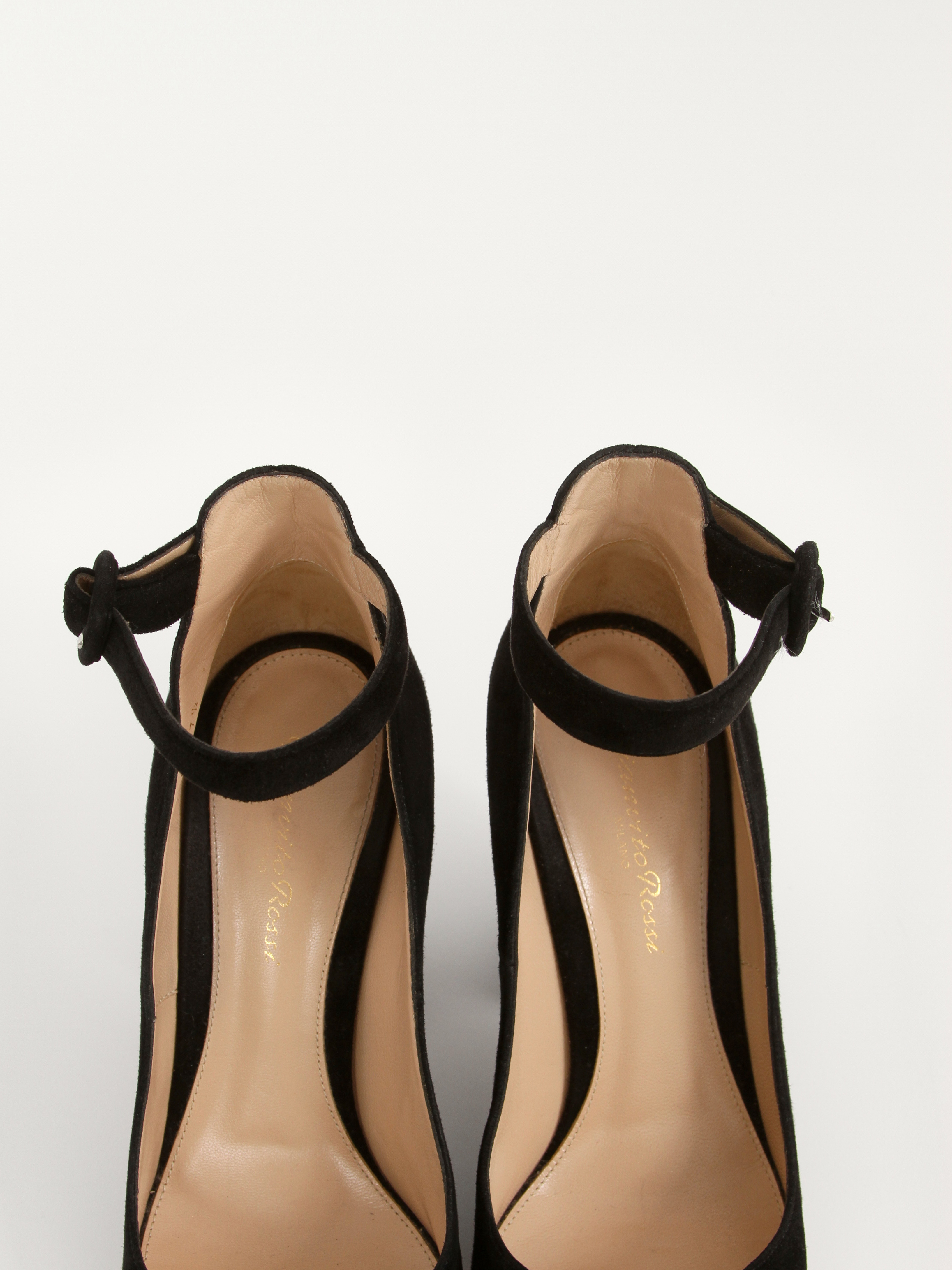 Gianvito Rossi Shoes 37.5 7
