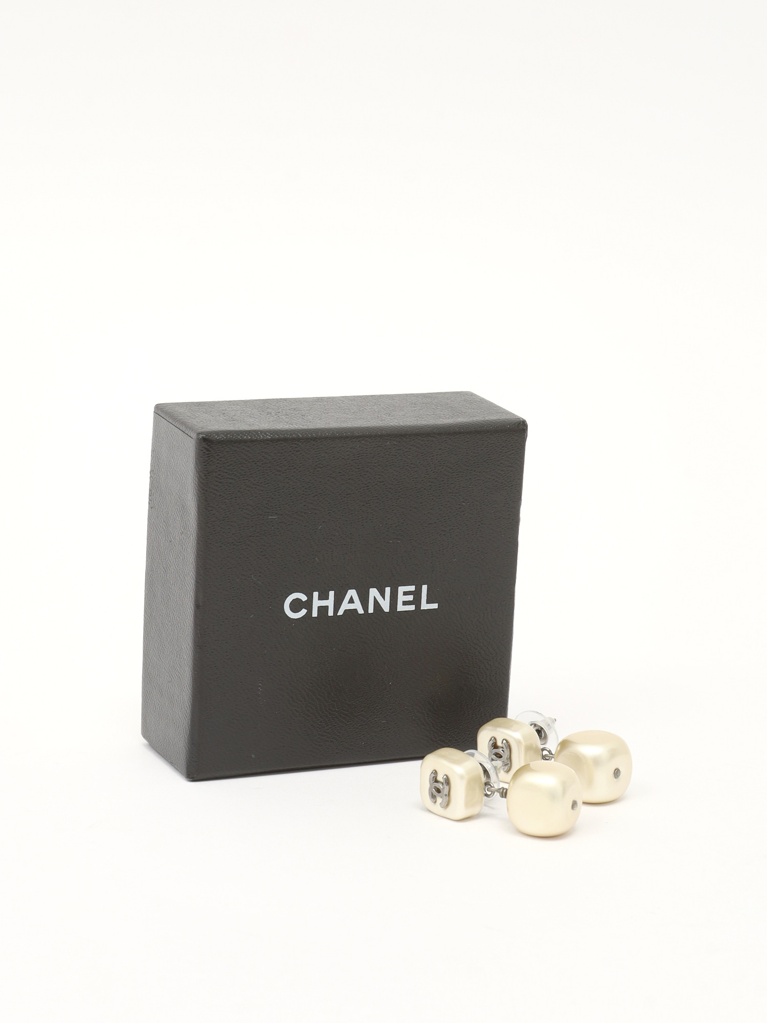 Chanel Earrings 6