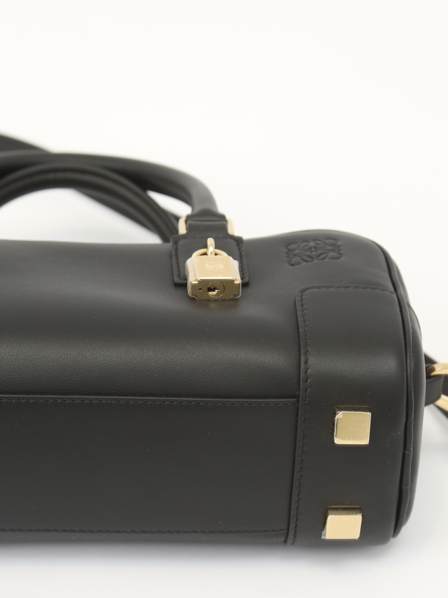 Loewe Amazona  9