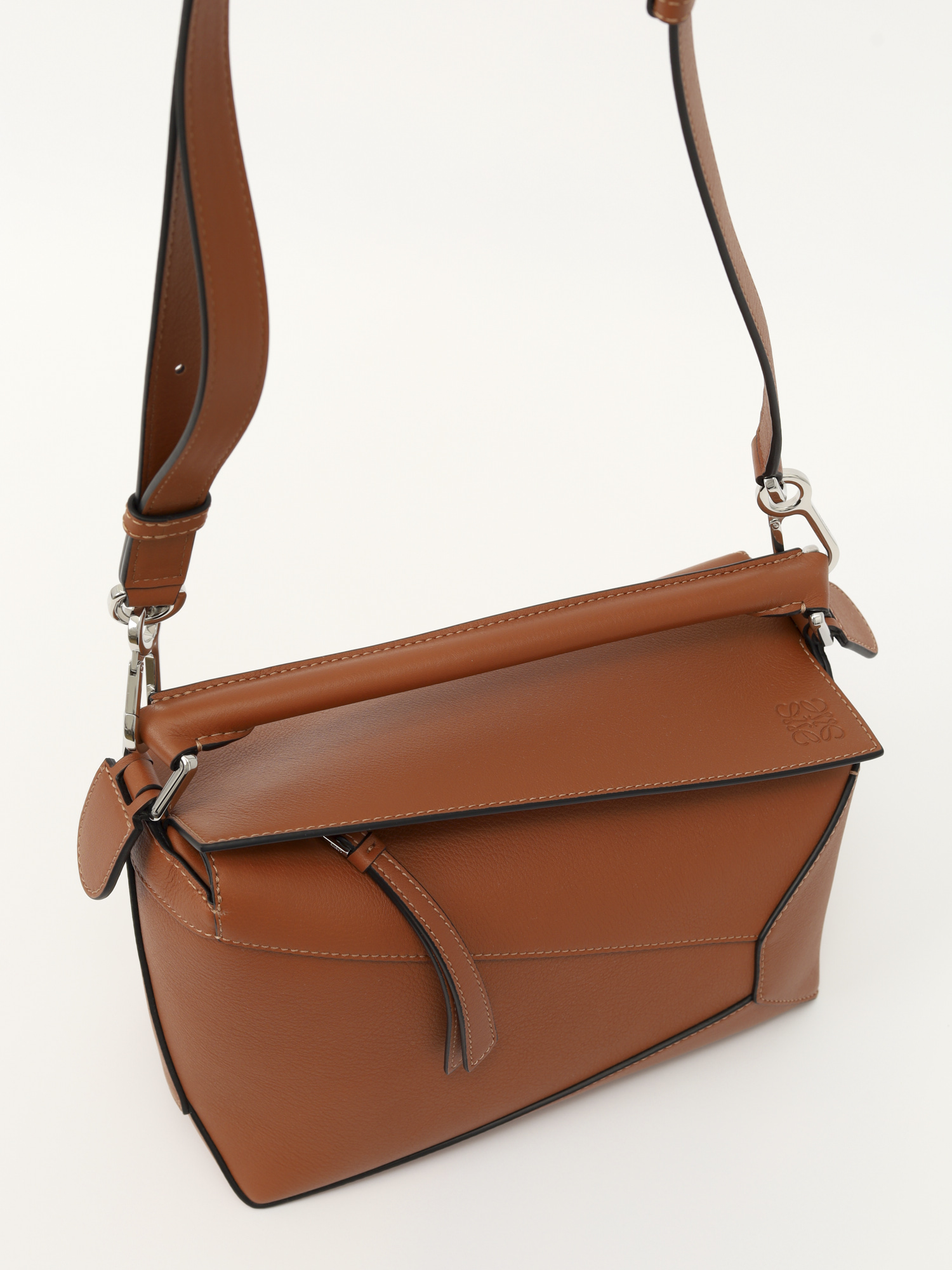 Loewe Puzzle  4