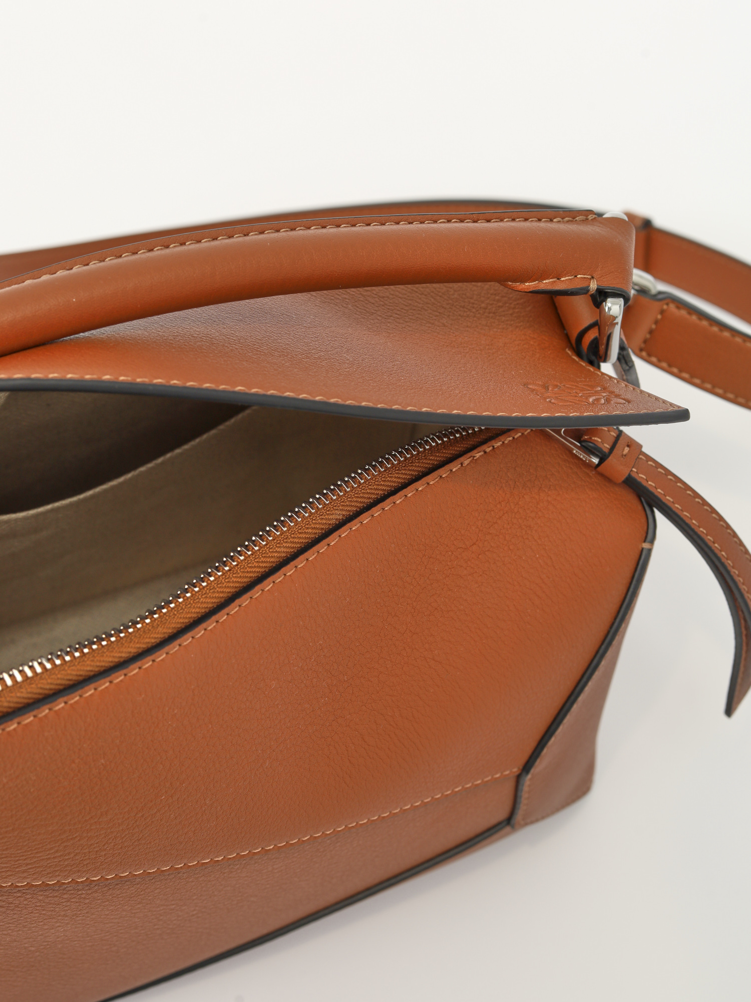 Loewe Puzzle  10