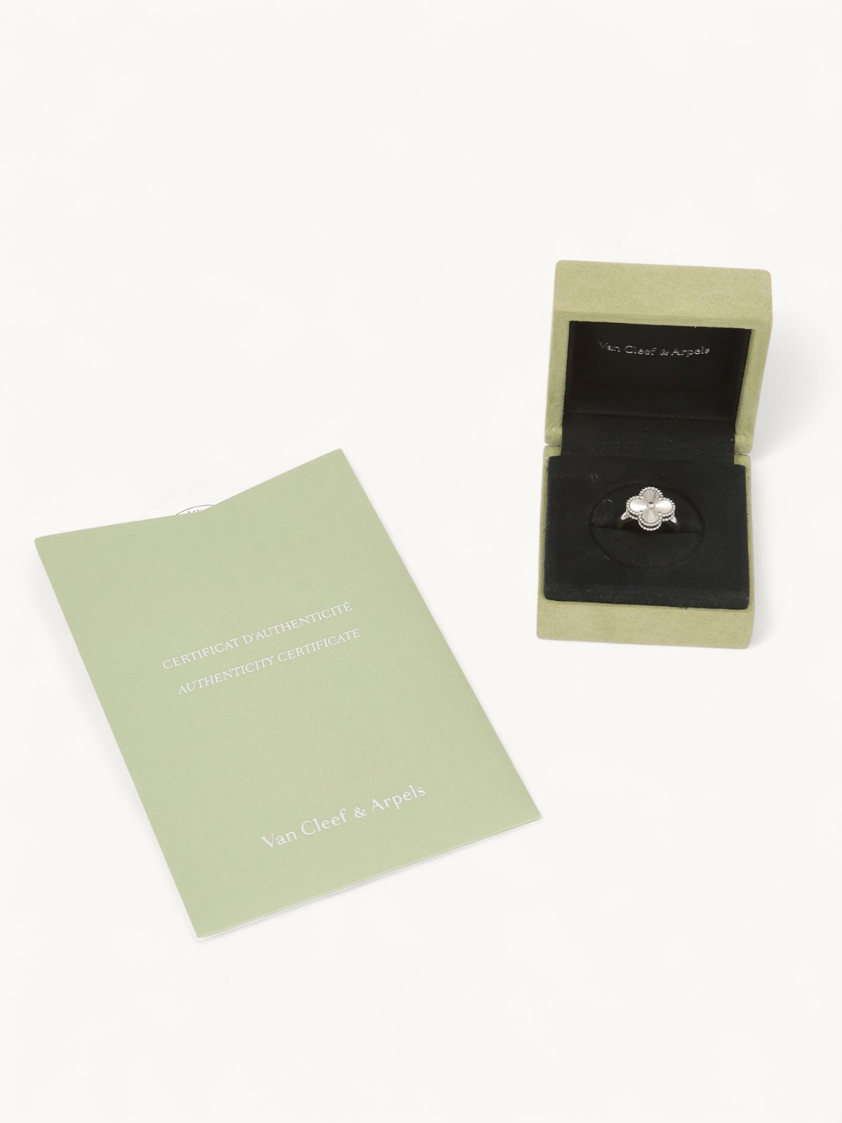 Van Cleef Alhambra 4