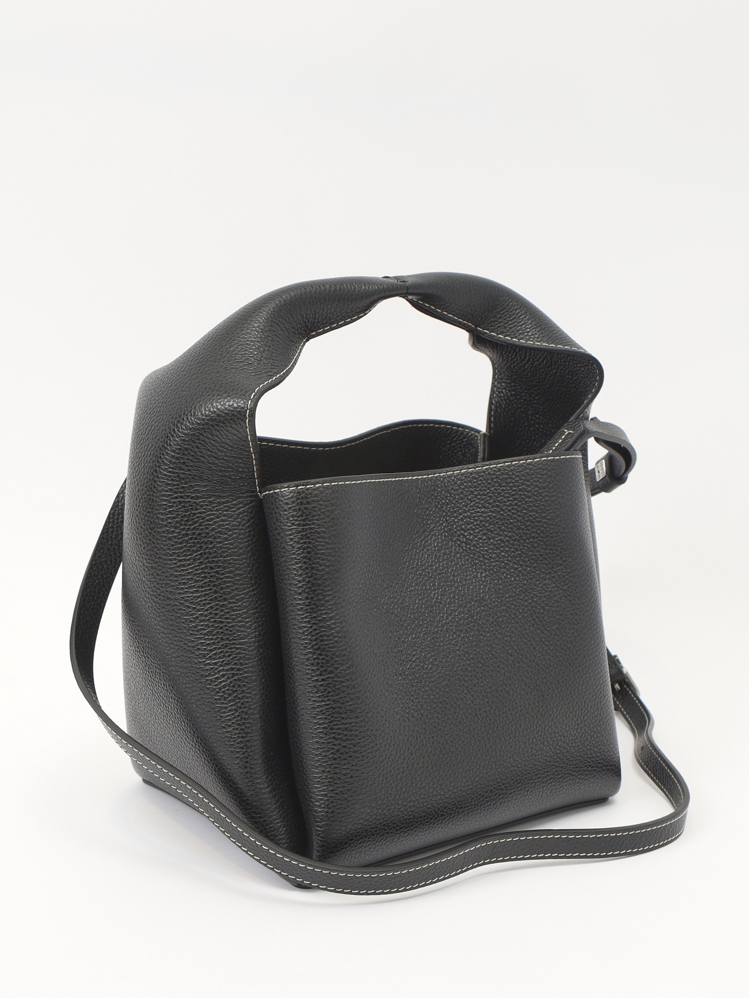 Toteme Bucket 3