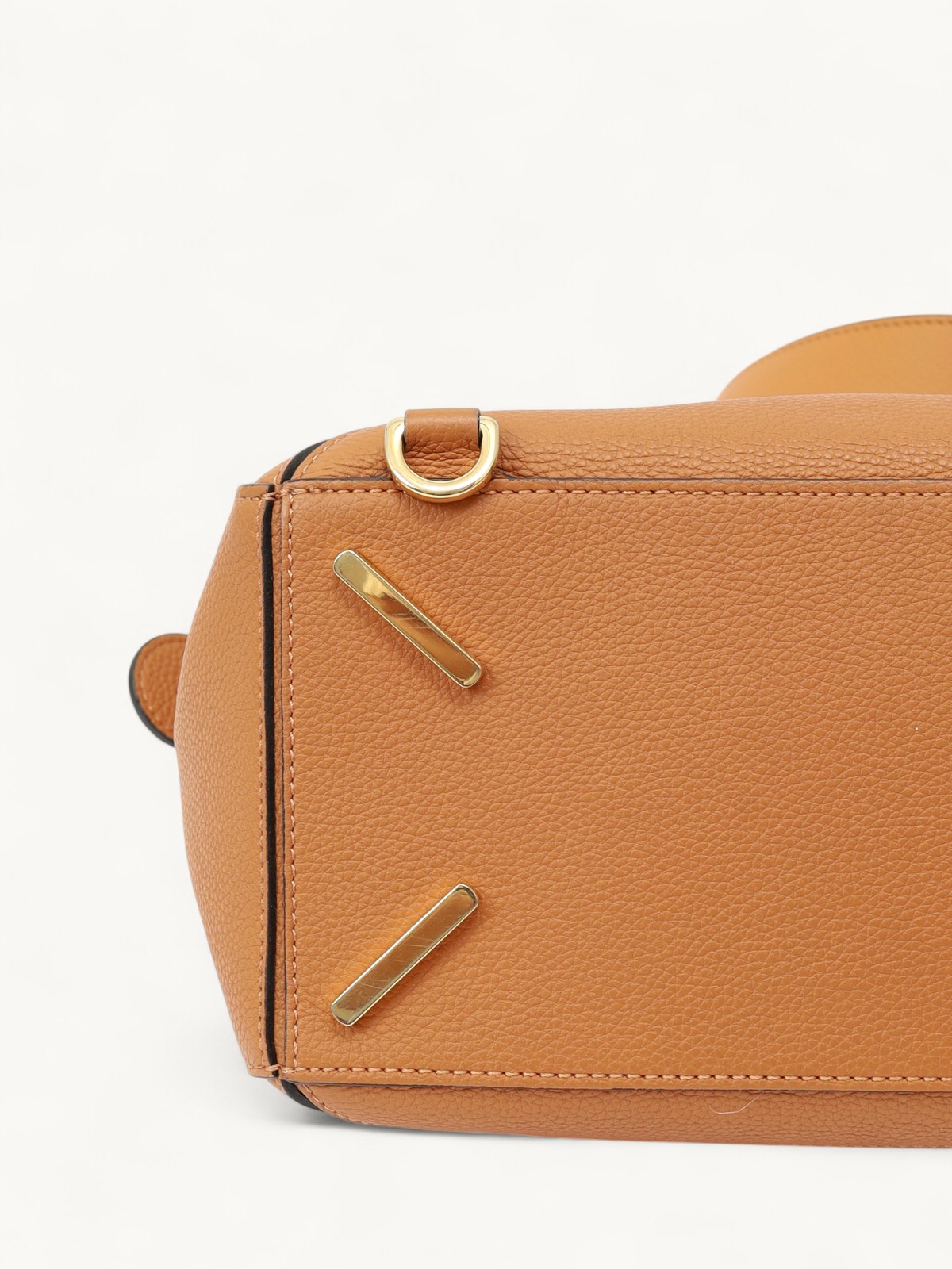 Loewe Puzzle 7