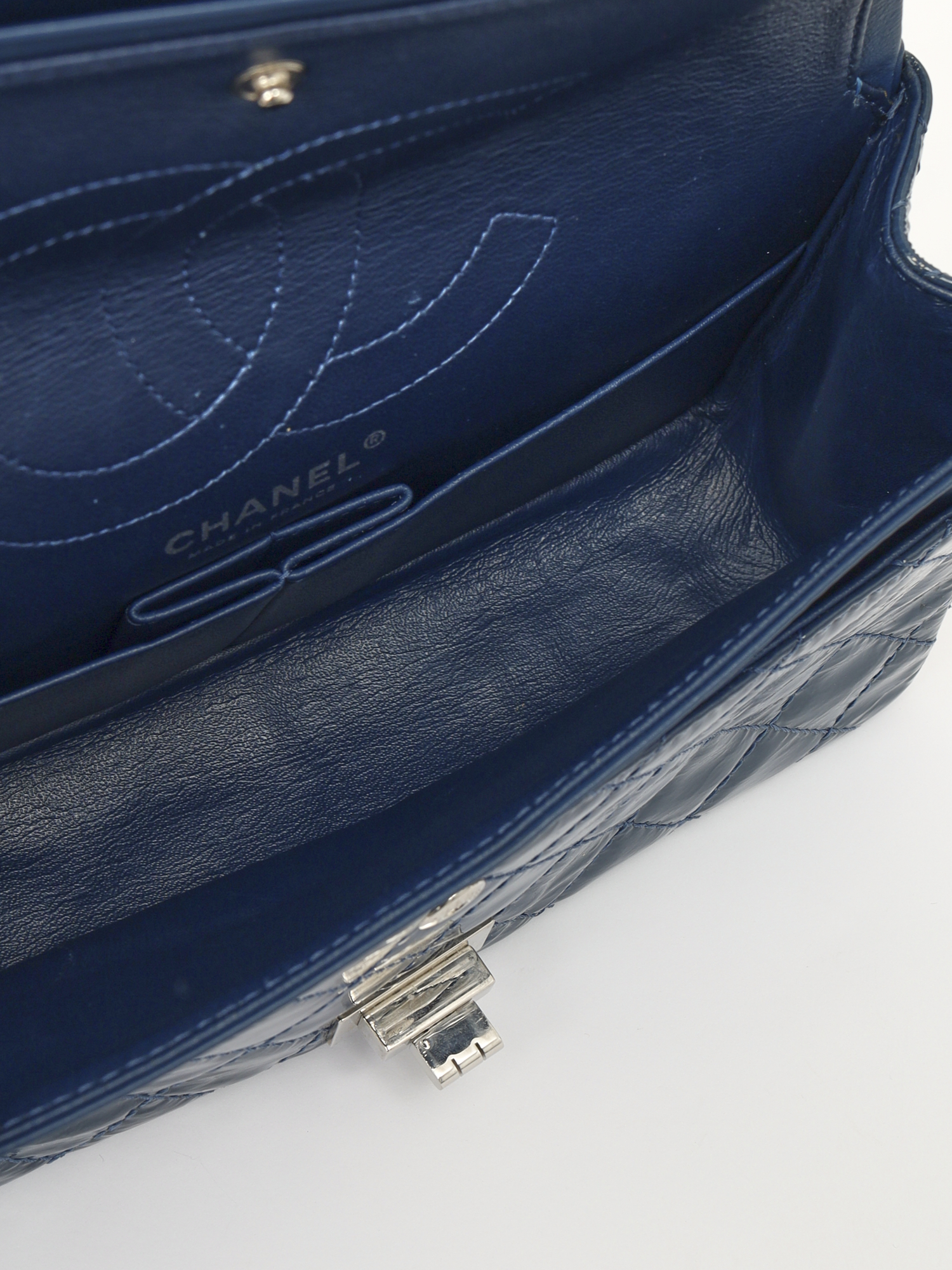 Chanel 2.55 10