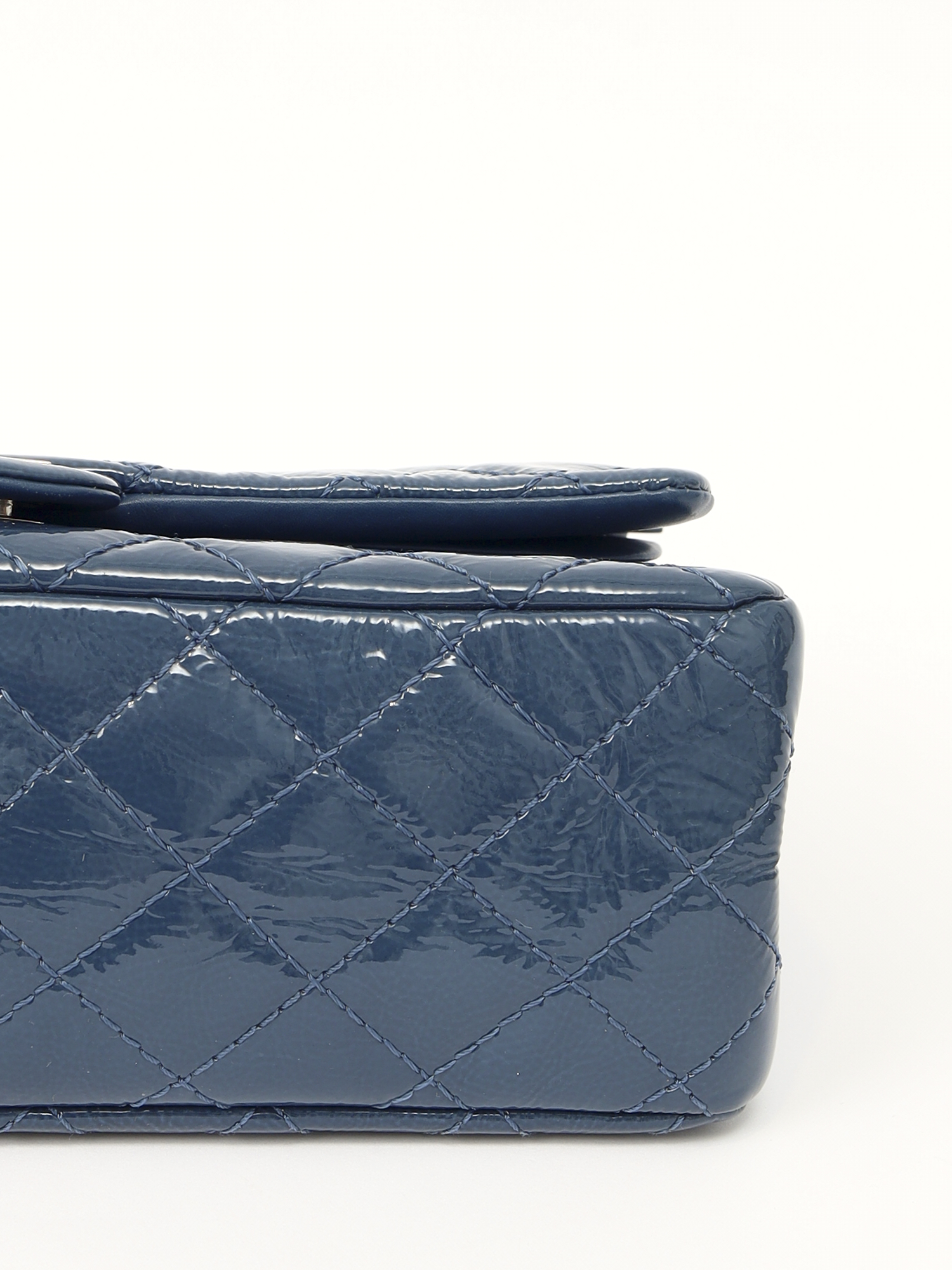 Chanel 2.55 9