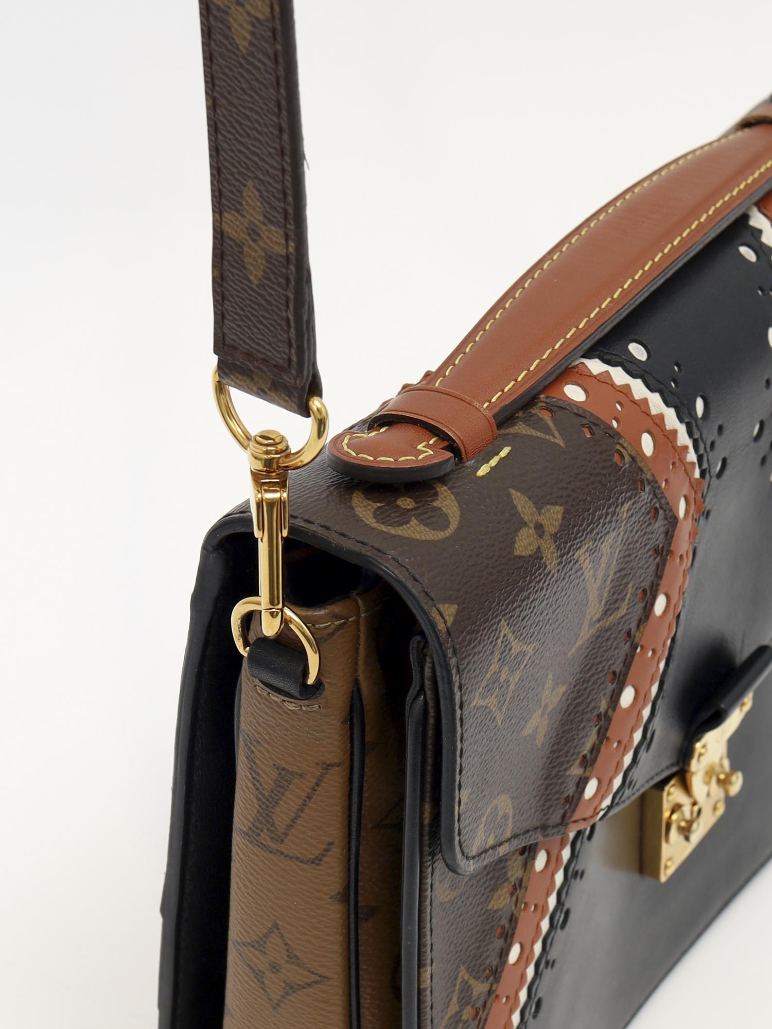 Louis Vuitton Pochette Metis  6