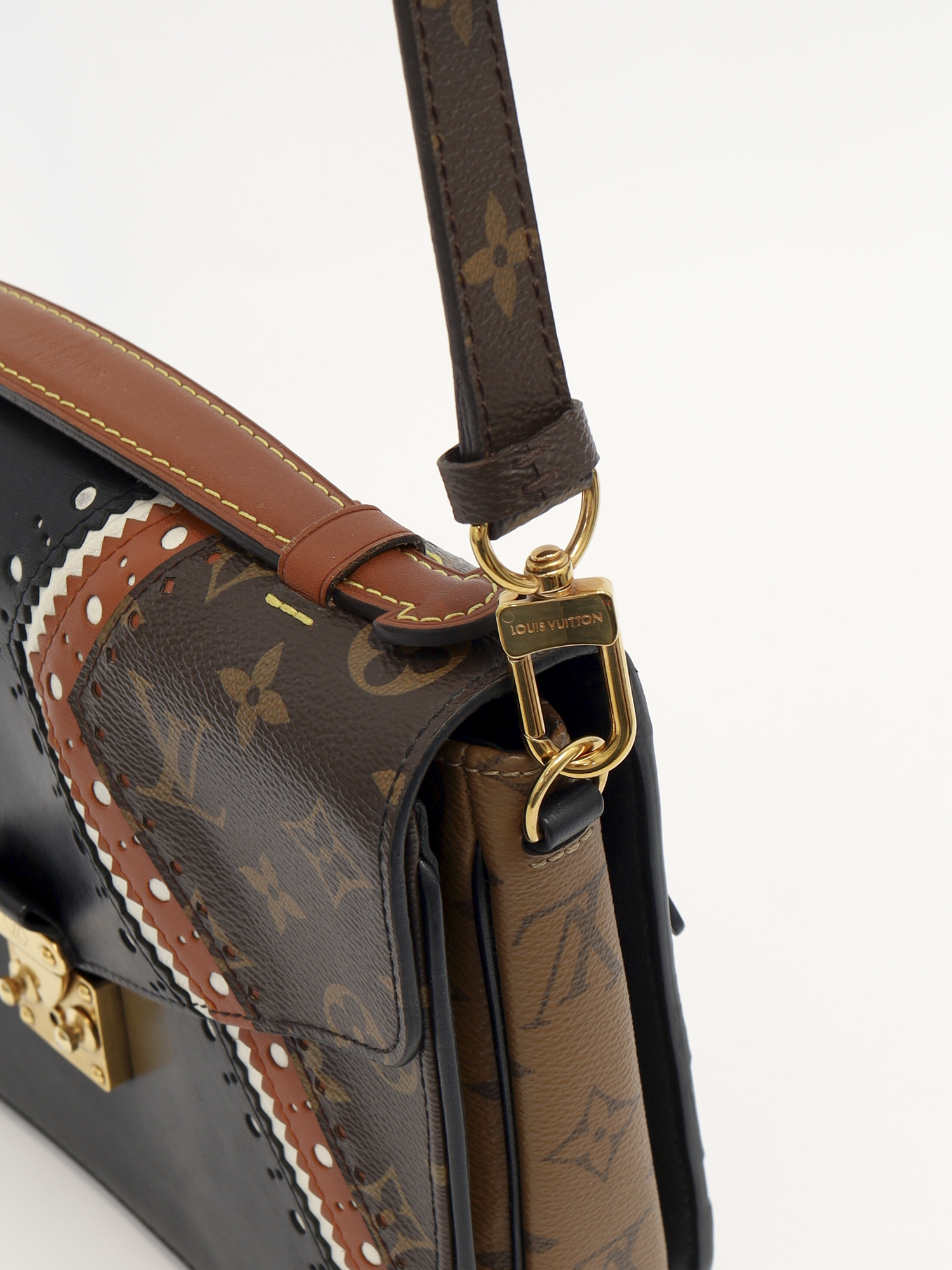 Louis Vuitton Pochette Metis  7