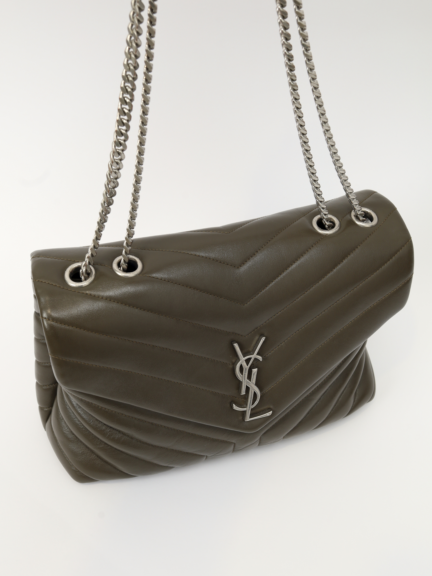 Saint Laurent Loulou 4