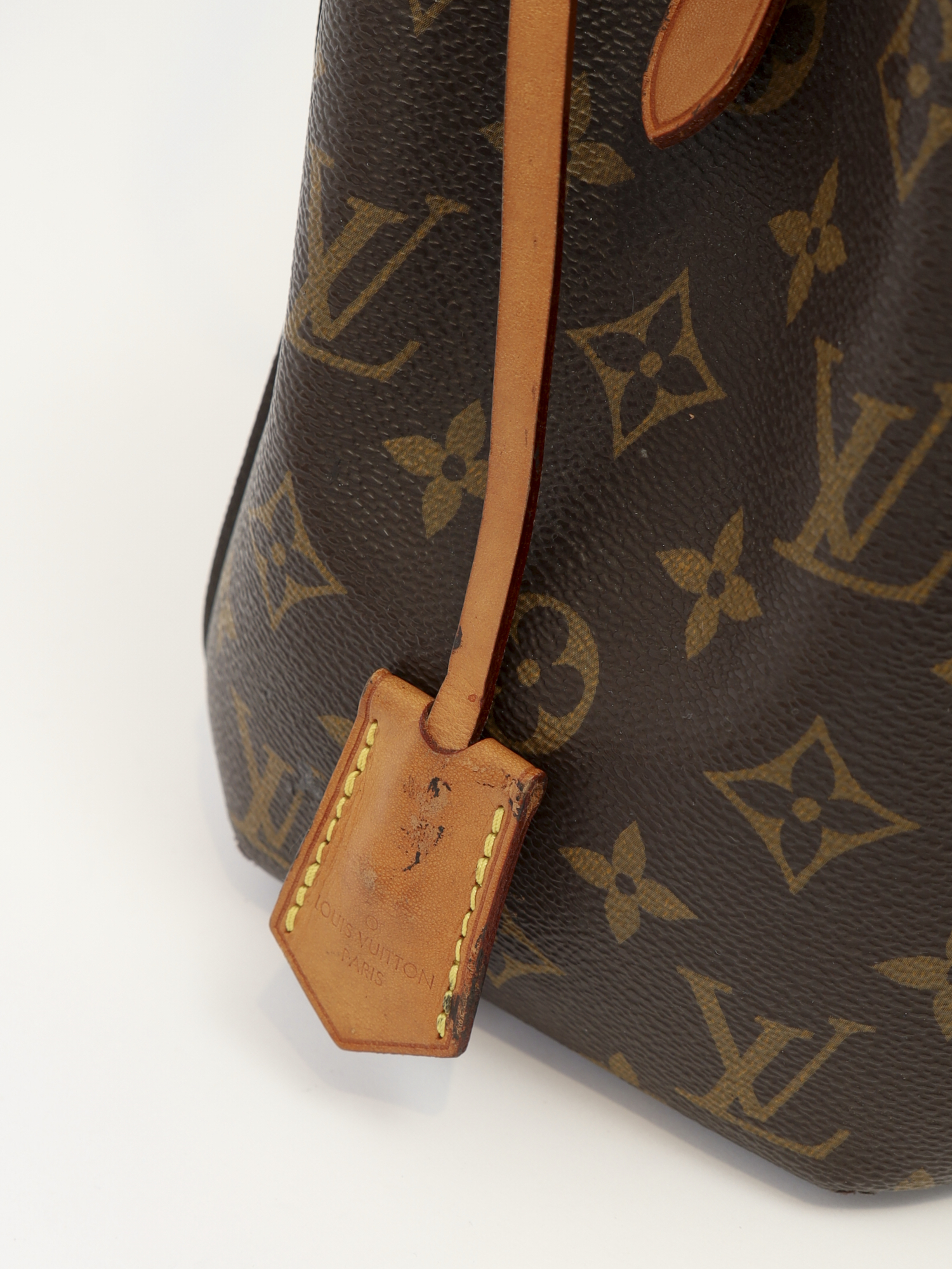 Louis Vuitton Montaigne  5