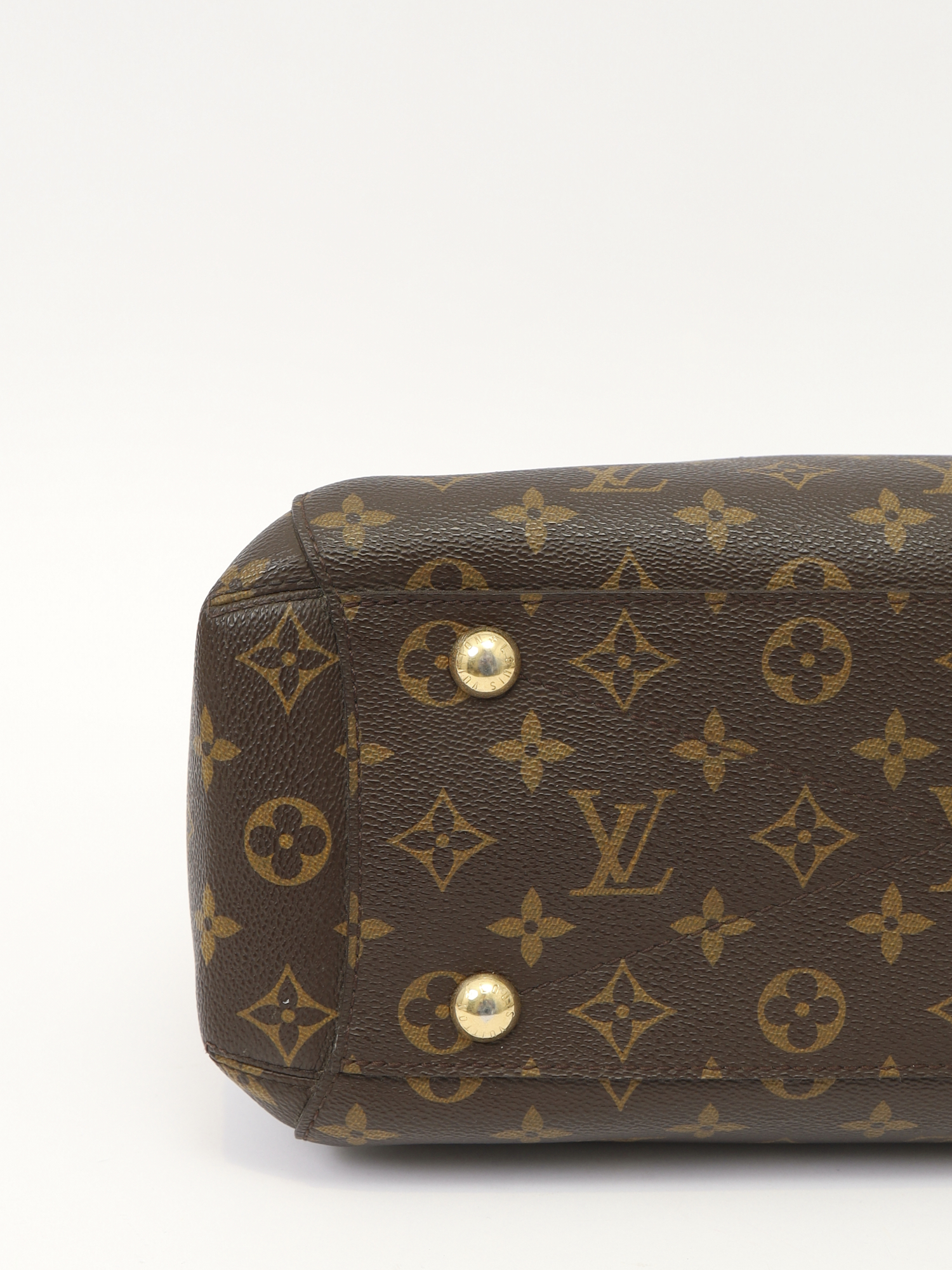 Louis Vuitton Montaigne  8