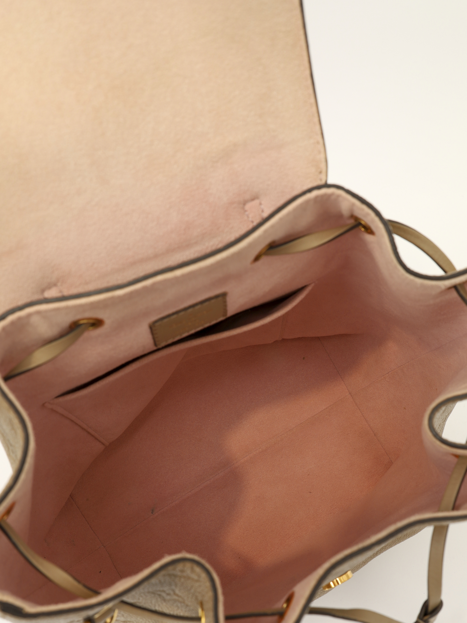 Louis Vuitton Montsouris  9