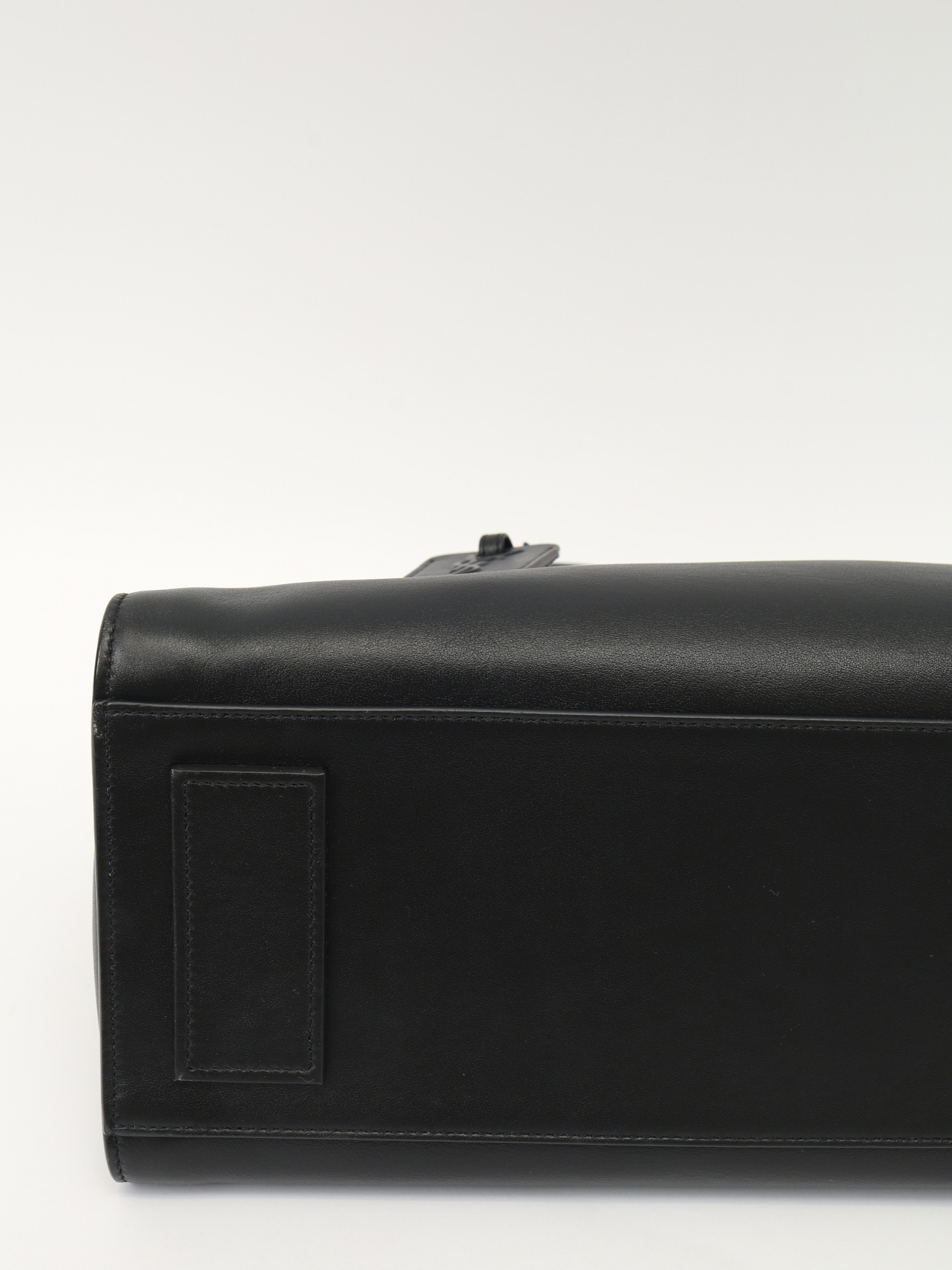 Saint Laurent Jane 7