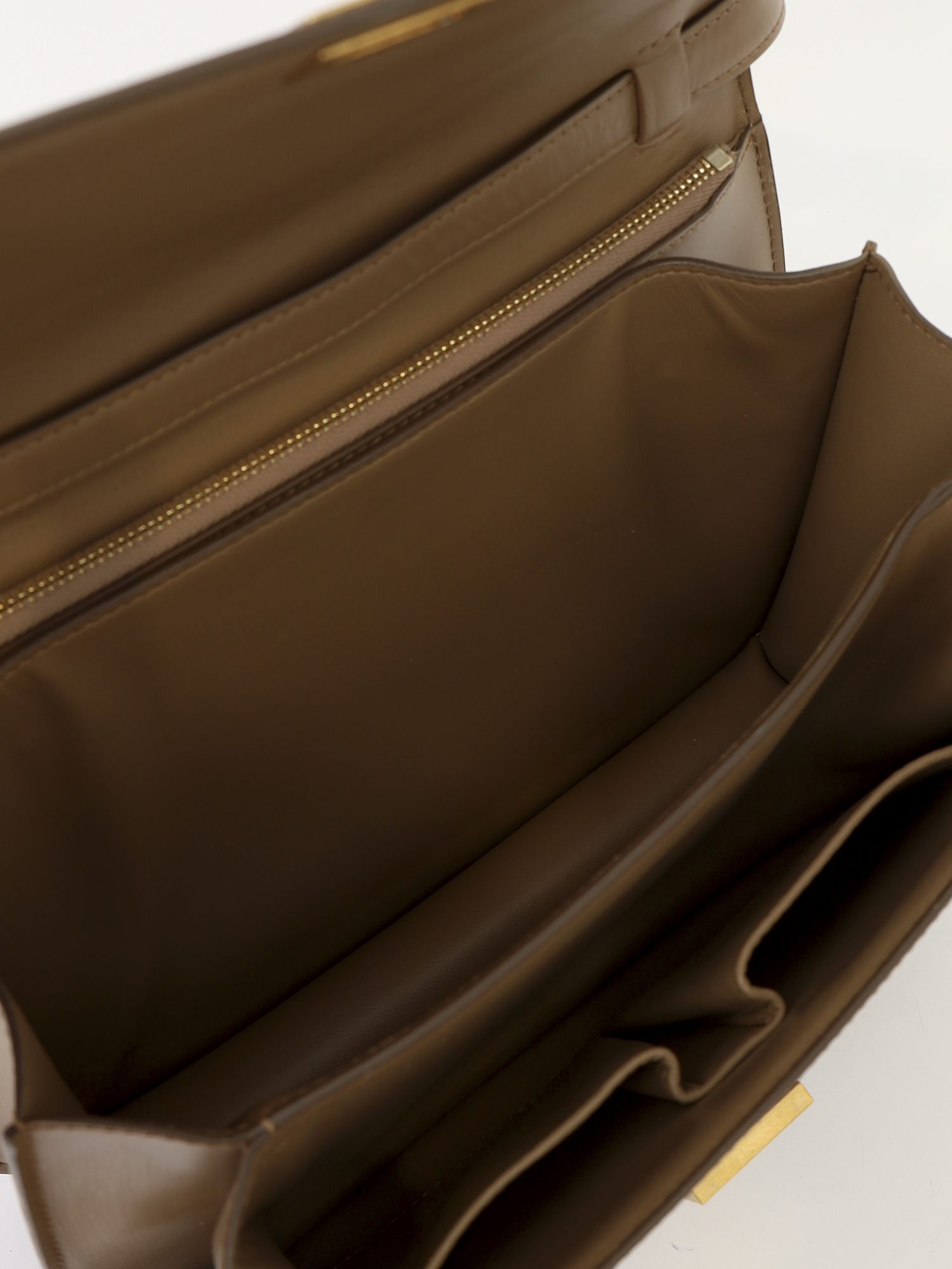 Celine Classic 10