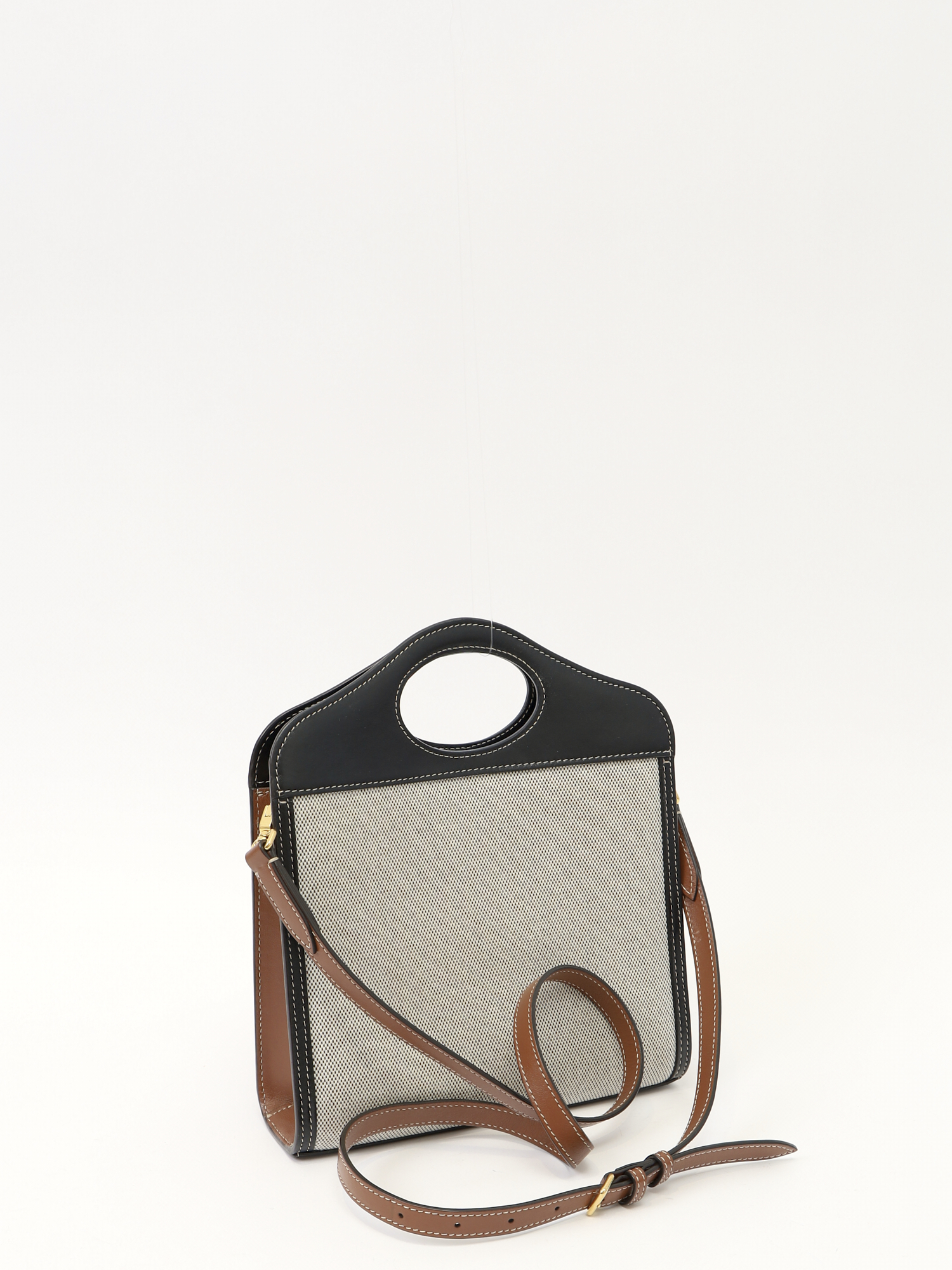 Burberry Pocket  3