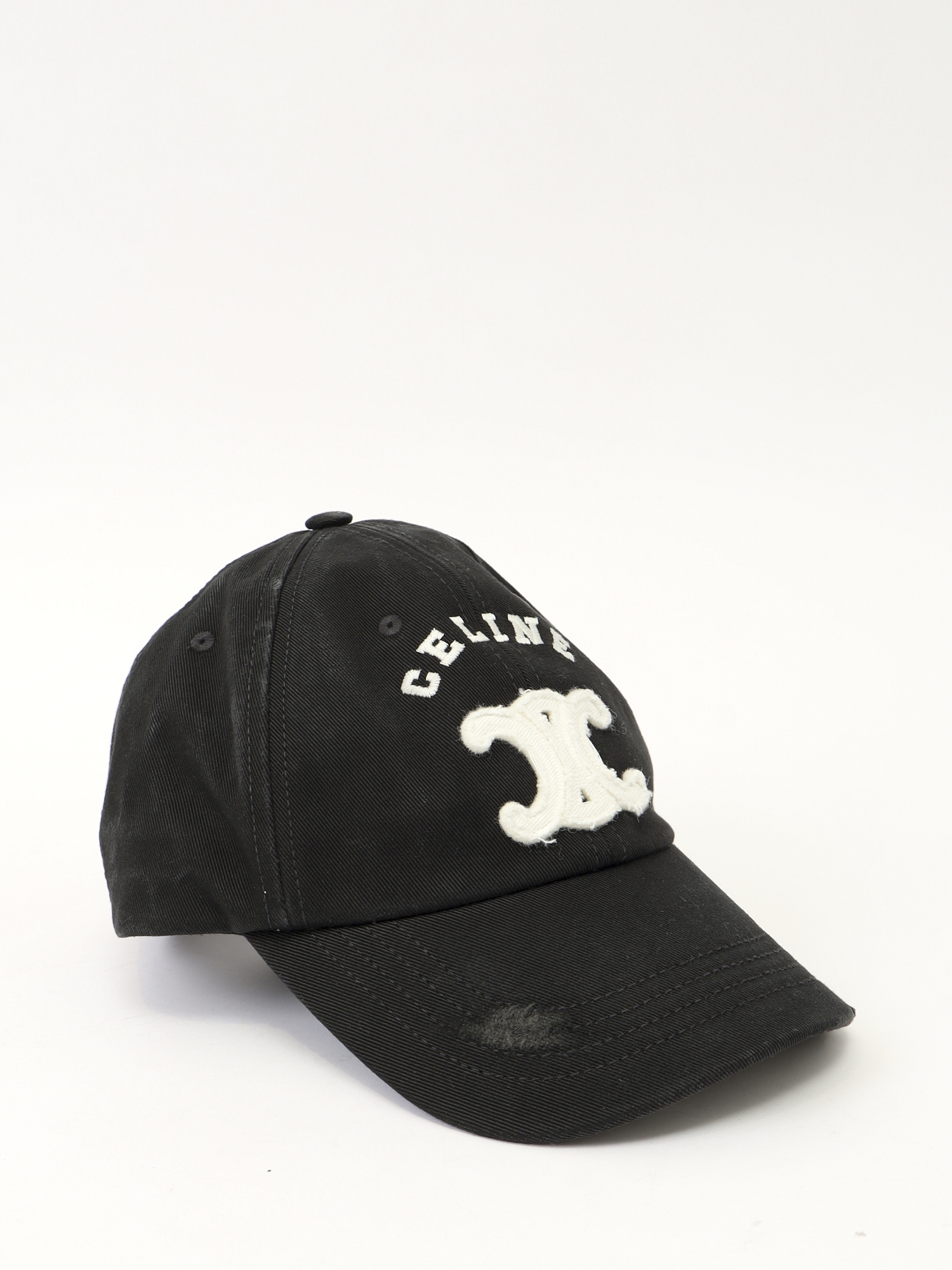 Celine Cap 3