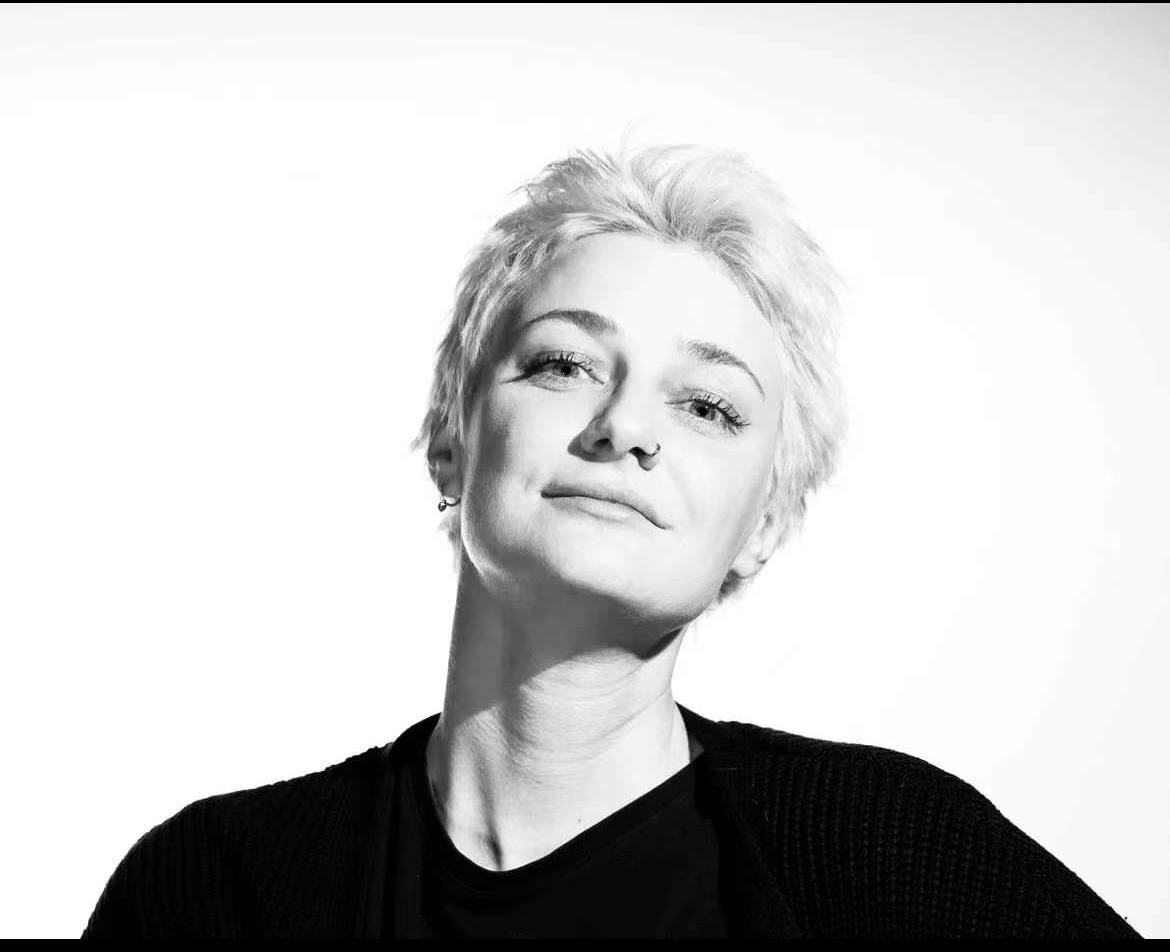 Энжи Таратута