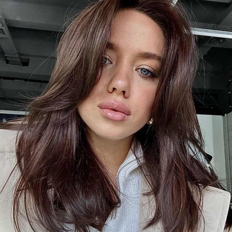 Анастасия Бурдынина