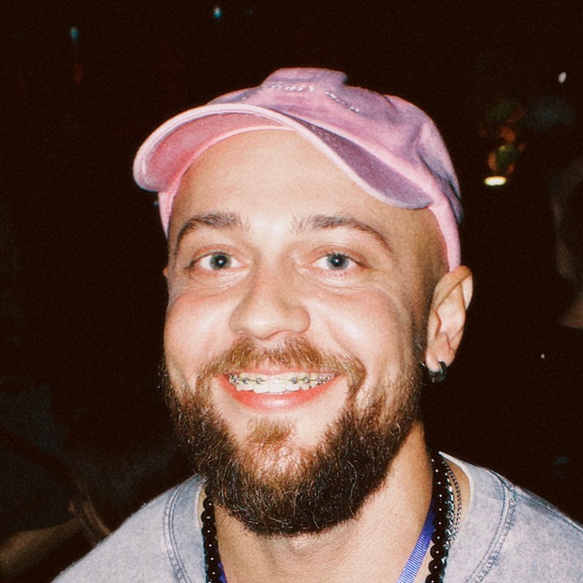 Денис Хватков