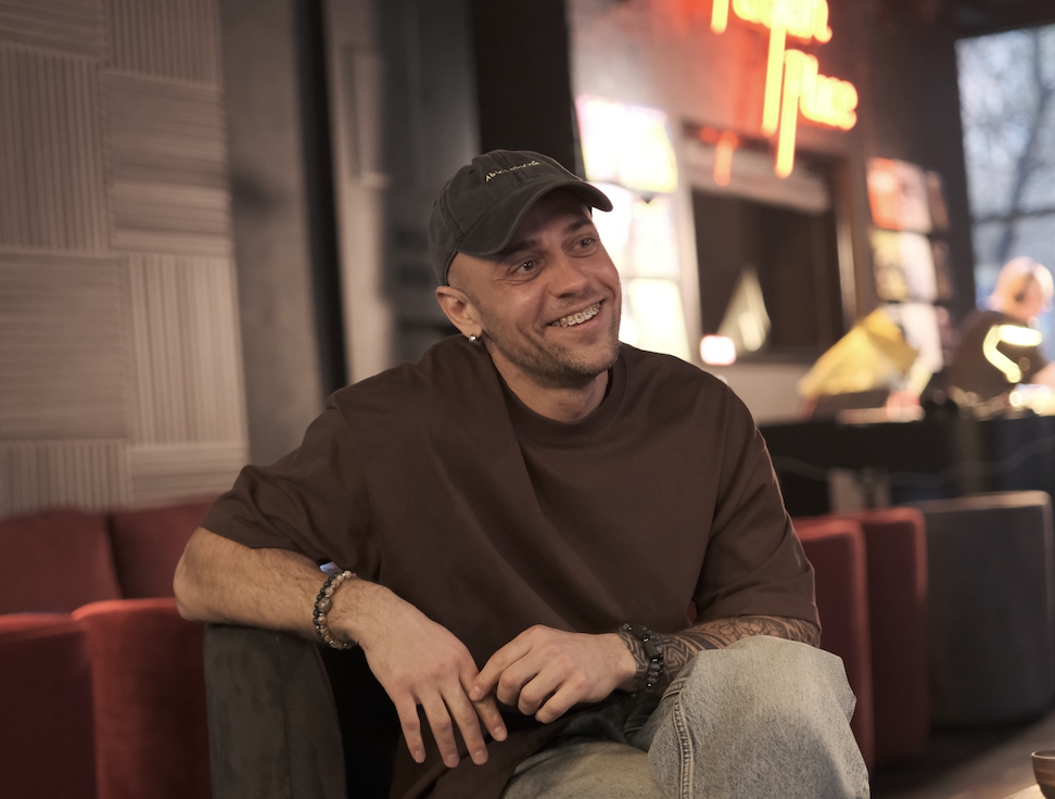 Денис Хватков