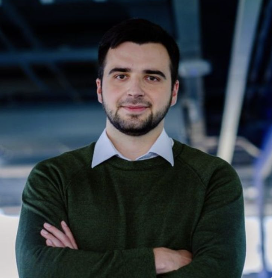 Александр Кужелев