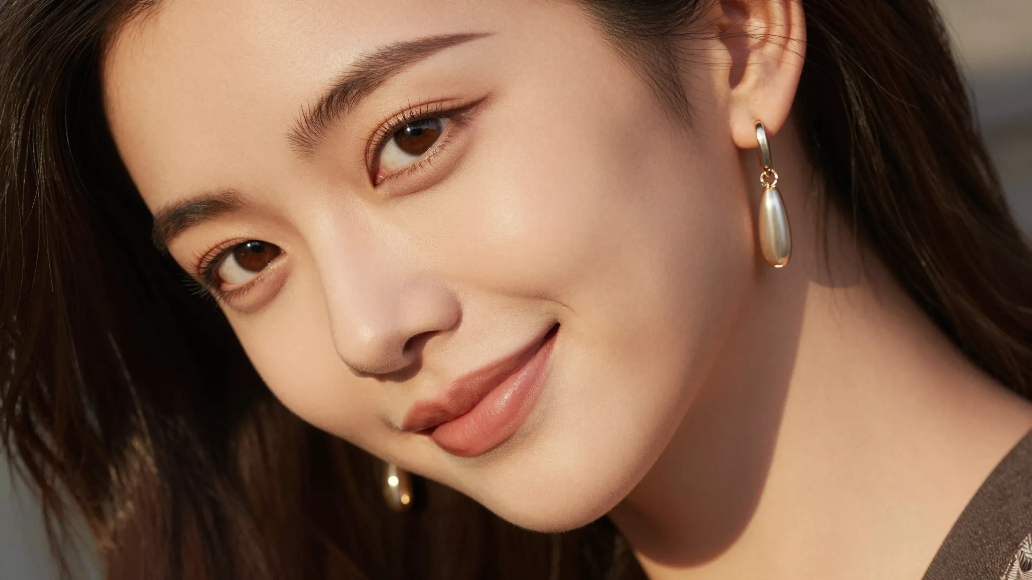 Close-up portrait of a gorgeous woman with expressive eyes a...