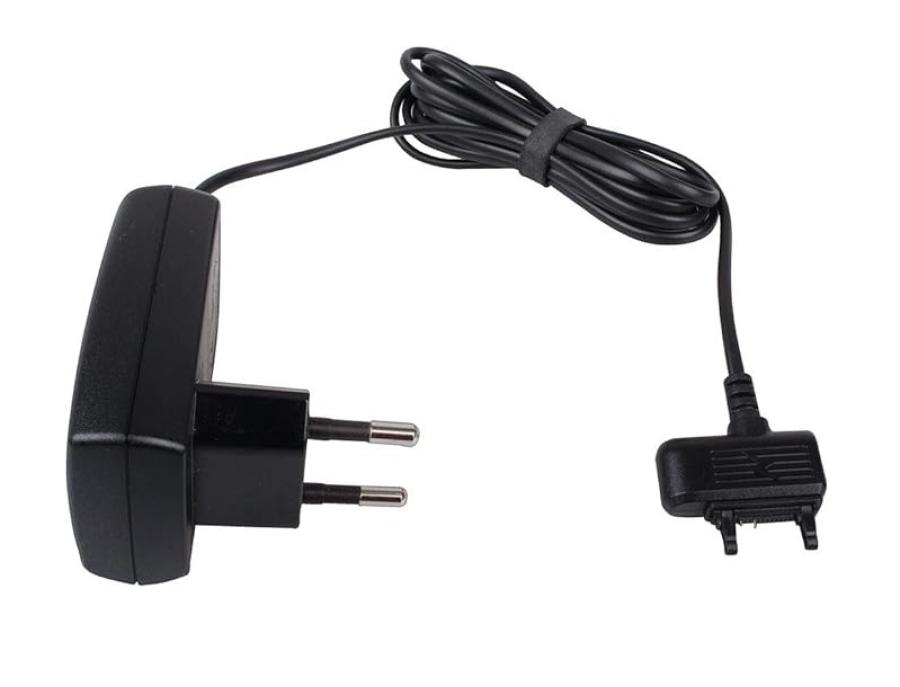 СЗУ для мобильных устройств Sony Ericsson CST-60 #1