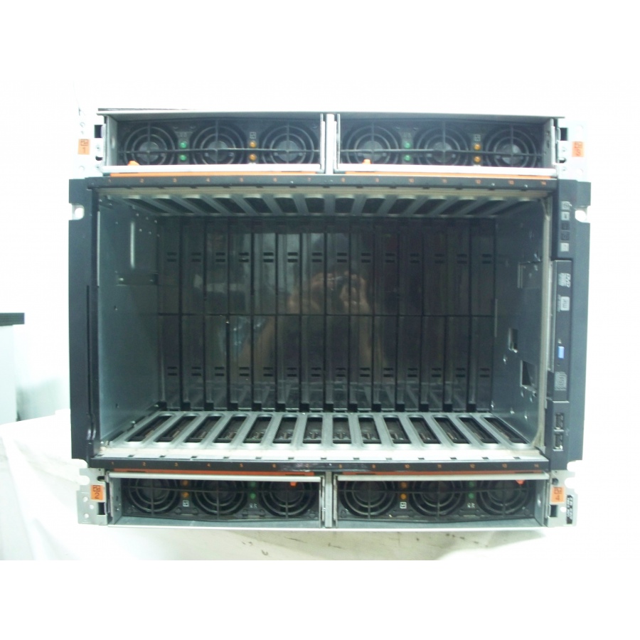 Сервер Blade-System IBM BladeCenter H Chassis 8852-4TG #2