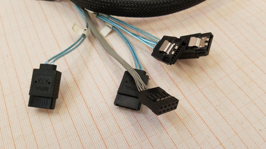 195-116-001 Кабель SFF  SFF8087-4×SATA+SideBand (SFF8448) #3