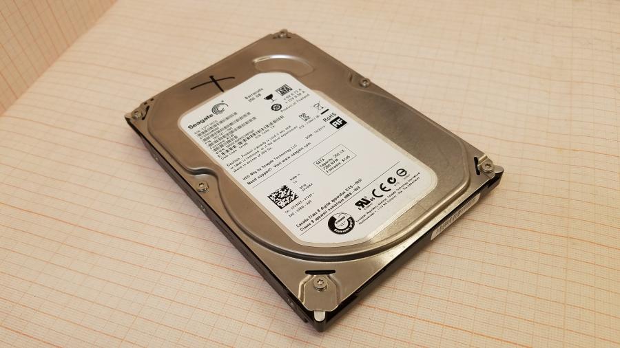 173-199-001 HDD 3.5" SATA SEAGATE Barracuda ST250DM000 #1