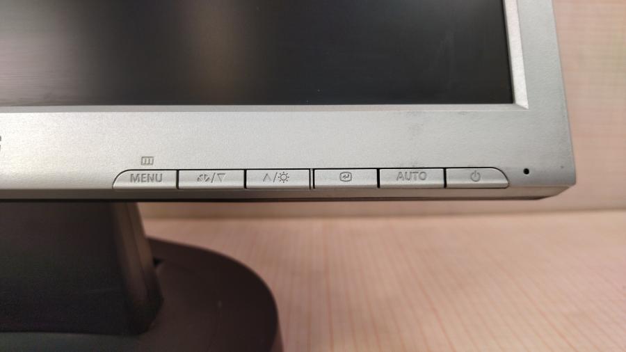 173-016-041 Монитор ЖК SAMSUNG SyncMaster 720N #3