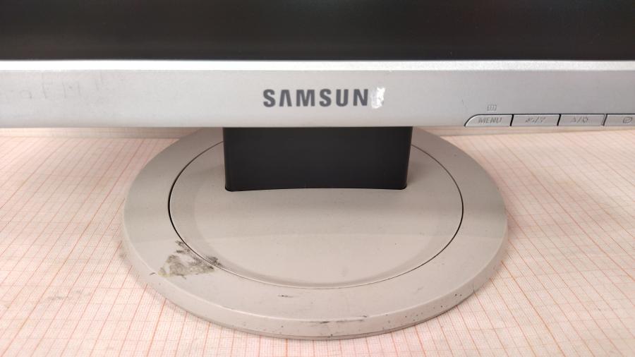 173-016-074 Монитор ЖК SAMSUNG SyncMaster 720N #2