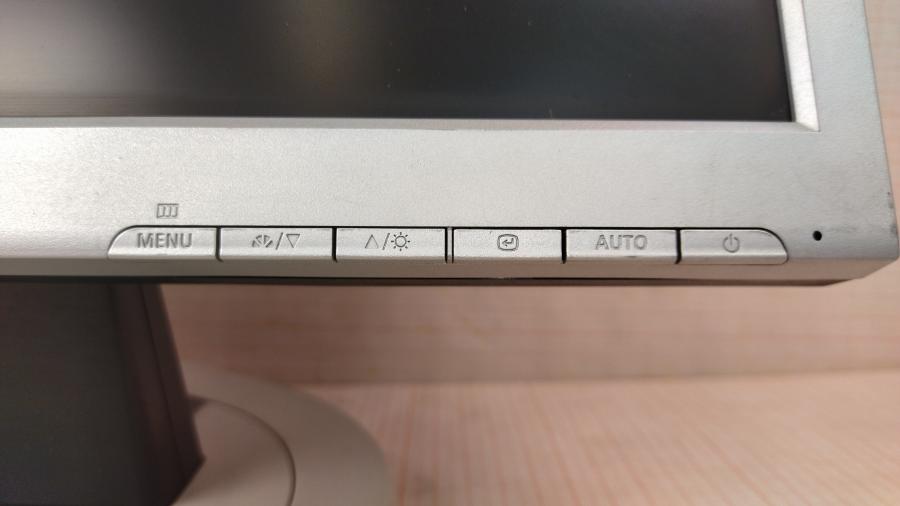 173-016-074 Монитор ЖК SAMSUNG SyncMaster 720N #3