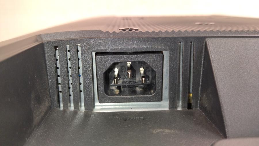 173-016-074 Монитор ЖК SAMSUNG SyncMaster 720N #7