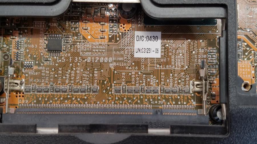 111-233-001 Ноутбук RoverBook Partner E415L #16