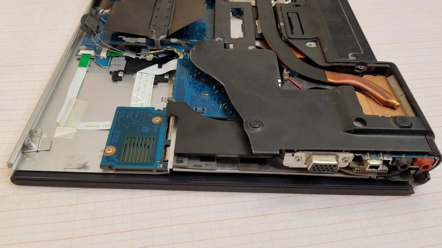 152-028-001 Ноутбук SONY VAIO VGN-SZ4MRN #14