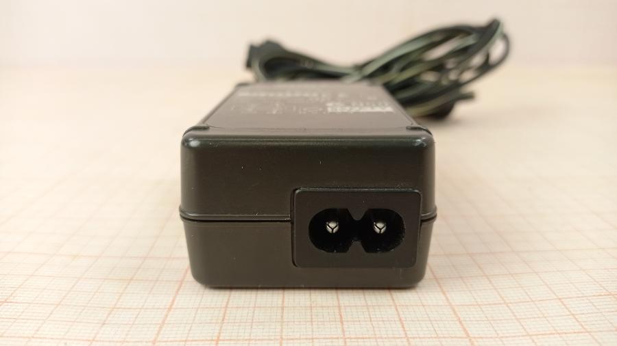 165-582-001 СЗУ для фотоаппарата SONY AC-LM5 #4