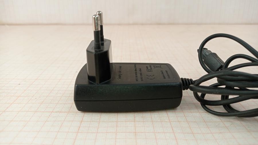 165-600-001 СЗУ для мобильных устройств Sony Ericsson CST-13 #4