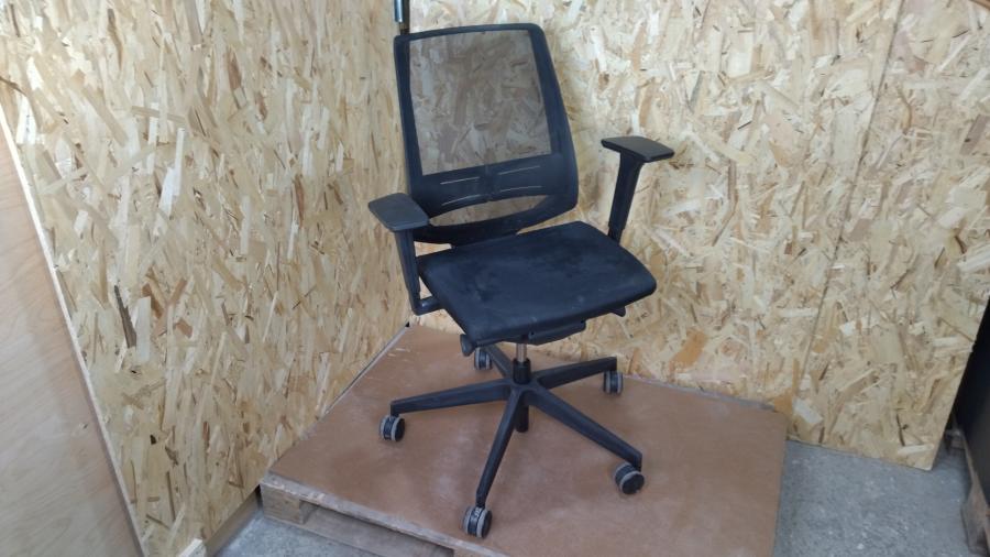 204-009-001 Кресло Profim Light Up 250S P61PU #1