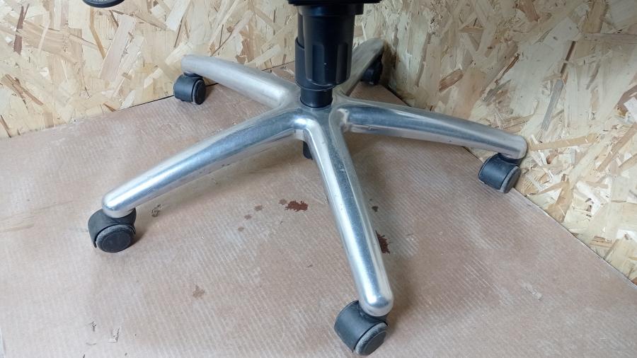 204-011-003 Кресло Chairman Ergo 281 chrome #9