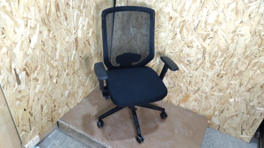 204-013-003 Кресло RIVA Chair 851E #1