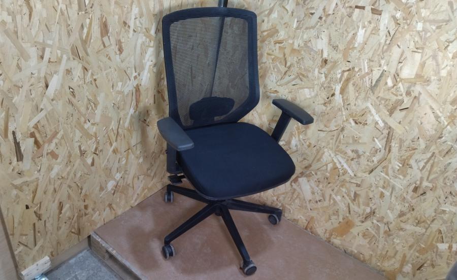 204-013-004 Кресло RIVA Chair 851E #1