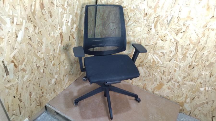 204-009-004 Кресло Profim Light Up 250S P61PU #1