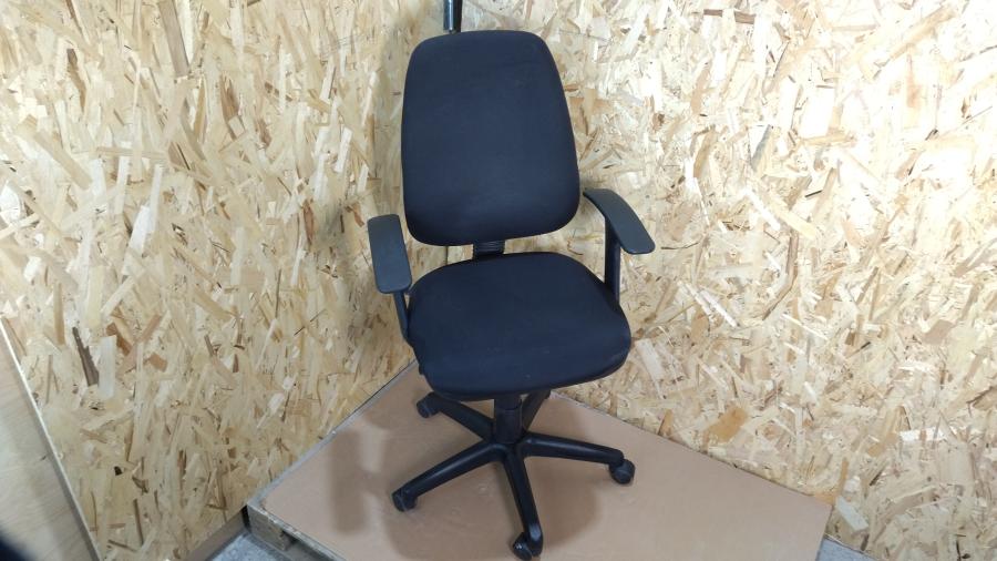 204-019-001 Кресло Chairman 661 #1