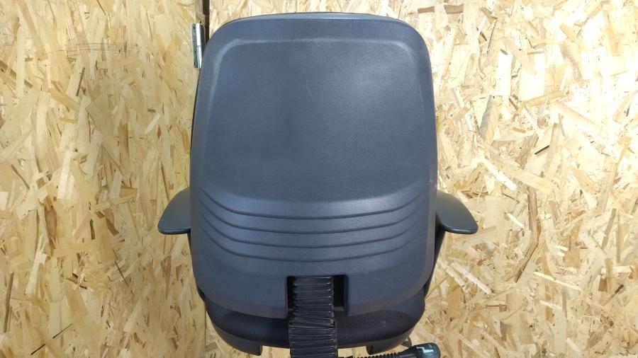 204-019-001 Кресло Chairman 661 #4